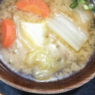 白菜と厚揚げのお味噌汁